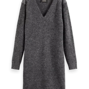 Abito comodo in maglia con scollo a V