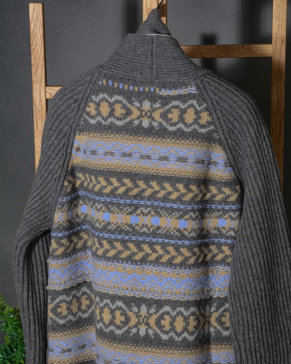 Cappotto in maglia con cintura e schiena decorazione Jacquard Roberto Collina D19041 colore GRIGIO D1919 - immagine 7