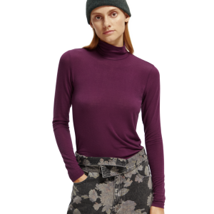 T-shirt a maniche lunghe con collo alto