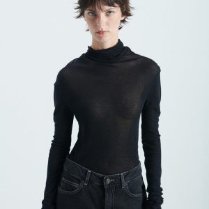 T-shirt a collo alto  Effetto “seconda pelle” in Cotone Supima