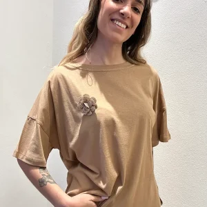 ECO T-Shirt Mina Marrone con Spilla